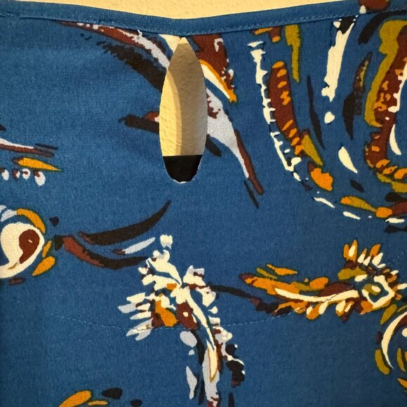 CHICO'S PRETTY PRINT TOP w/FLUTED SLEEVES  MEDIUM    #C - Picture 6 of 8